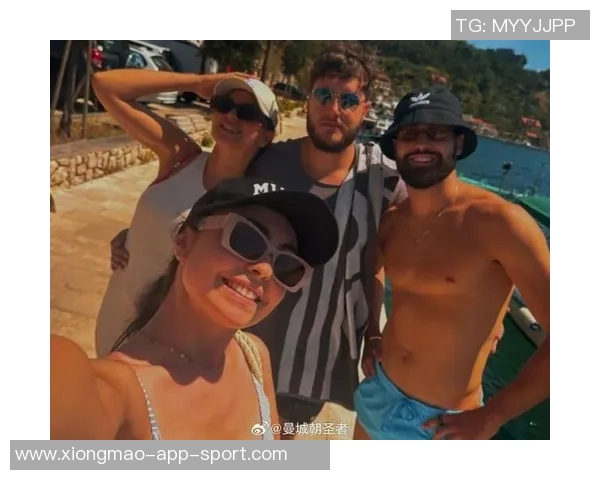 格瓦迪奥尔恋情曝光与兽医学生甜蜜相恋女友兼任滑雪教练引关注