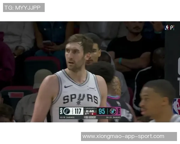 韦尔表现抢眼内线屏障助力球队场均145分145板展现统治力 韦尔表现抢眼内线屏障助力球队场均145分145板展现统治力